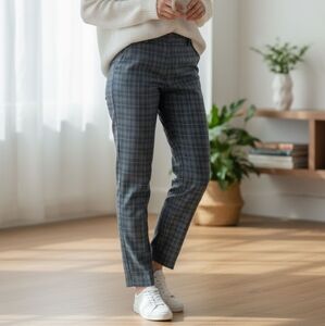 EUC British Khaki Size 4 Dark Gray Plaid Straight Leg Pants!!